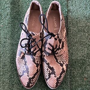 Aldo Snakeskin Pattern Wedges - Black and Tan